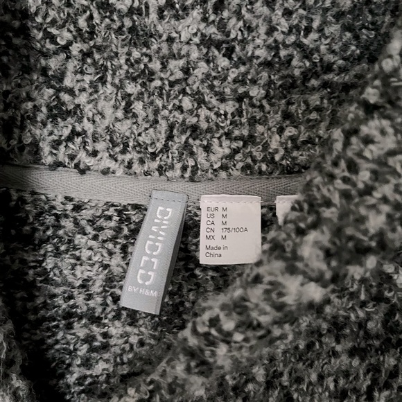 H&M Sweater With Zipper - Picture 6 of 8
